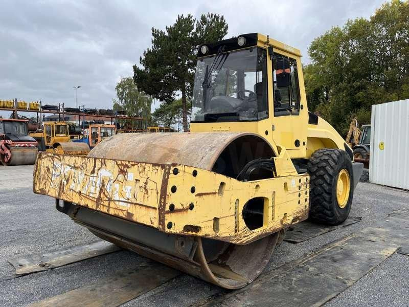 Bomag Compacteur Mixte / Bille et pneus BW219DH4 - Compacteur mixte: photos 2 Bomag Compacteur Mixte / Bille et pneus BW219DH4 - Compacteur mixte: photos 2