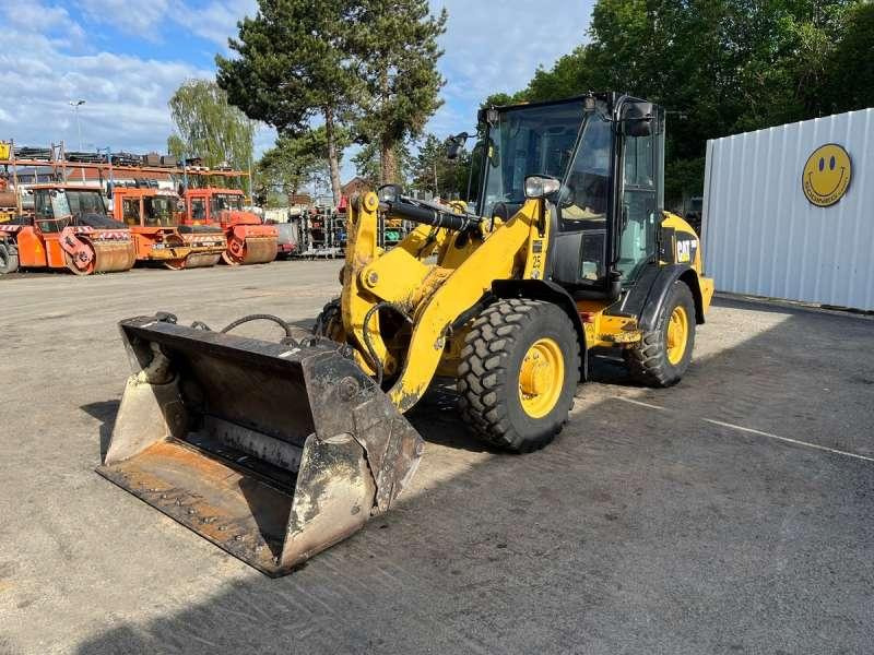 Caterpillar 906H - Chargeuse sur pneus: photos 2 Caterpillar 906H - Chargeuse sur pneus: photos 2