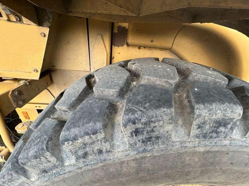Chargeuse sur pneus Caterpillar 924G: photos 42