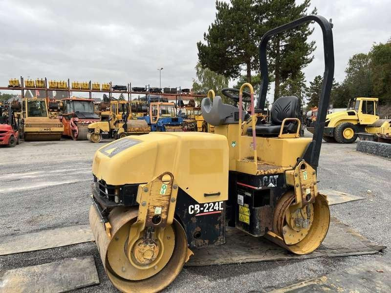 Caterpillar CB-224E - Rouleau compresseur: photos 4 Caterpillar CB-224E - Rouleau compresseur: photos 4
