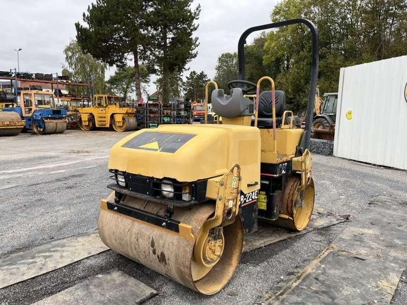 Caterpillar CB-224E - Rouleau compresseur: photos 2 Caterpillar CB-224E - Rouleau compresseur: photos 2