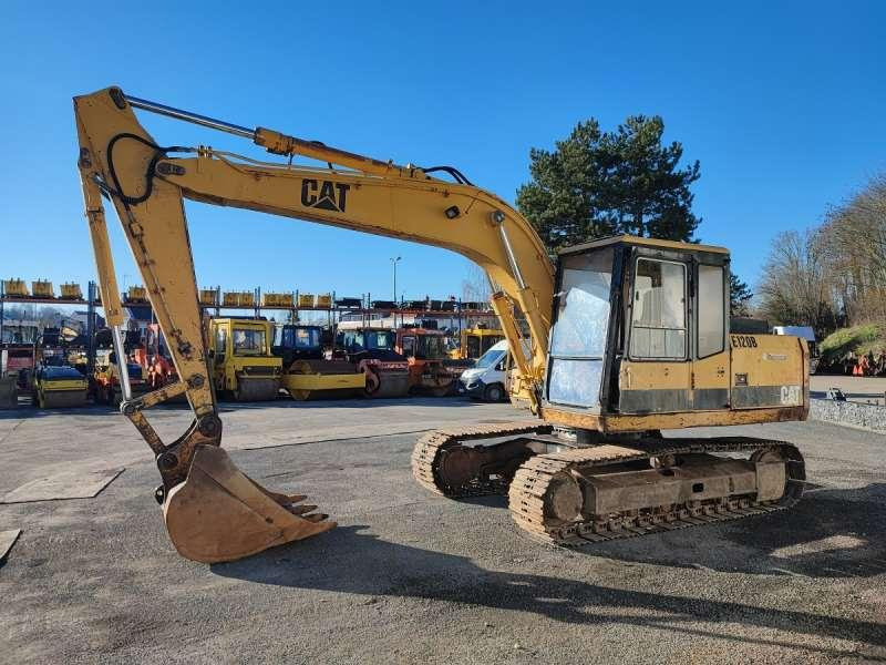 Caterpillar E120B - Pelle sur chenille: photos 3 Caterpillar E120B - Pelle sur chenille: photos 3
