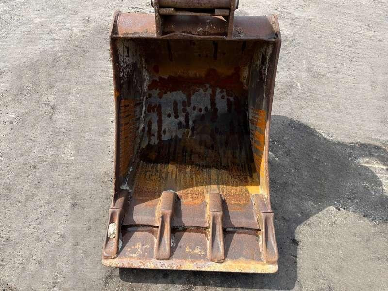 Pelle sur chenille Hitachi EX60: photos 15