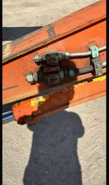 Hitachi ZX210LC-3 - Pelle de manutention: photos 5 Hitachi ZX210LC-3 - Pelle de manutention: photos 5