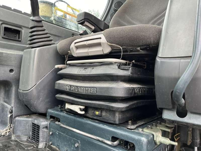 Pelle sur pneus Hyundai ROBEX 55W-9 / R55W-9: photos 50