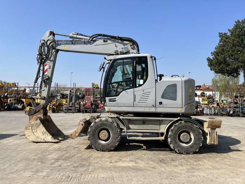 Liebherr A914 COMPACT - Pelle sur pneus: photos 4 Liebherr A914 COMPACT - Pelle sur pneus: photos 4