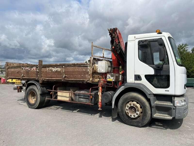 Renault A GRUE PREMIUM 300 - Camion benne: photos 1 Renault A GRUE PREMIUM 300 - Camion benne: photos 1