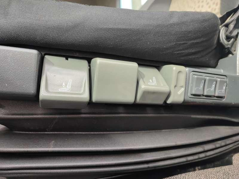 Renault KERAX 410 DXI 6X4 — crédit-bail Renault KERAX 410 DXI 6X4: photos 43 Renault KERAX 410 DXI 6X4 — crédit-bail Renault KERAX 410 DXI 6X4: photos 43