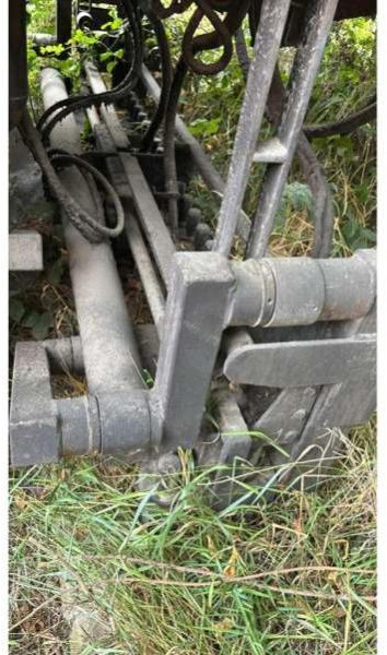 Répandeuse Renault PREMIUM 370-26 AVEC BOUILLE ACMAR: photos 9 Répandeuse Renault PREMIUM 370-26 AVEC BOUILLE ACMAR: photos 9