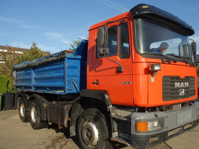 MAN 27.402 MEILLER 6X4 KIPPER - Camion benne: photos 4 MAN 27.402 MEILLER 6X4 KIPPER - Camion benne: photos 4