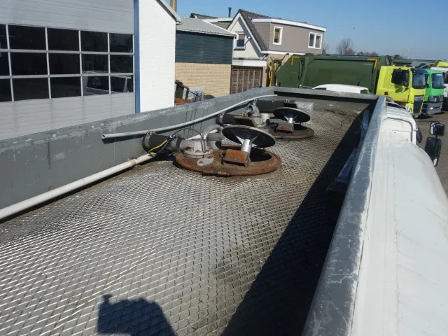 Volvo FL 240 220PK 12000 LITER STEELSPRINGS - Camion citerne: photos 4 Volvo FL 240 220PK 12000 LITER STEELSPRINGS - Camion citerne: photos 4