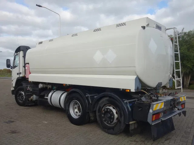 Volvo FM 360 18000 LITER,MANUALPOMP,MANUALCOUNTER - Camion citerne: photos 3 Volvo FM 360 18000 LITER,MANUALPOMP,MANUALCOUNTER - Camion citerne: photos 3