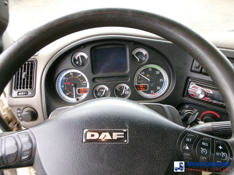 Balayeuse de voirie DAF LF 55.220 4x2 Scarab sweeper: photos 13
