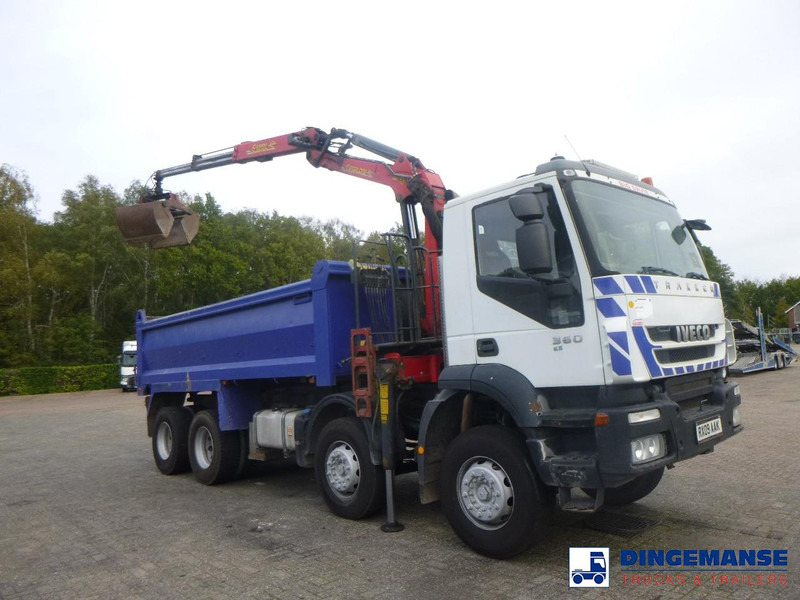 Iveco AD340T36 8x4 RHD tipper + Palfinger E120 plus + grapple - Camion grue: photos 2 Iveco AD340T36 8x4 RHD tipper + Palfinger E120 plus + grapple - Camion grue: photos 2