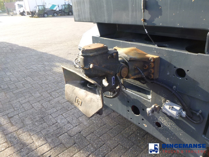 MOL RM 255 4X4 terminal drawbar tractor 150 ton - Tracteur portuaire: photos 5 MOL RM 255 4X4 terminal drawbar tractor 150 ton - Tracteur portuaire: photos 5