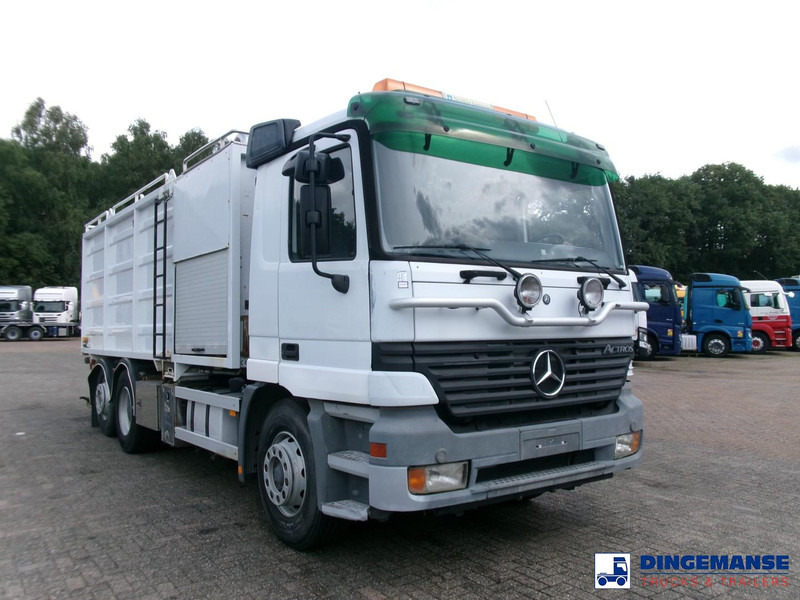 Mercedes-Benz Actros 2535 6x2 vacuum tank Saugbagger - Camion vidangeur: photos 2 Mercedes-Benz Actros 2535 6x2 vacuum tank Saugbagger - Camion vidangeur: photos 2