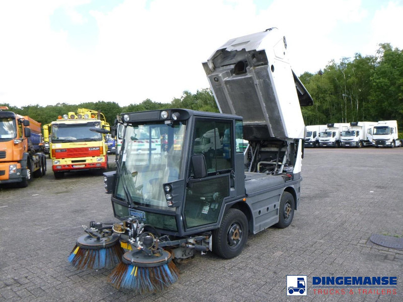 Schmidt Compact 200 street sweeper - Balayeuse de voirie: photos 5 Schmidt Compact 200 street sweeper - Balayeuse de voirie: photos 5