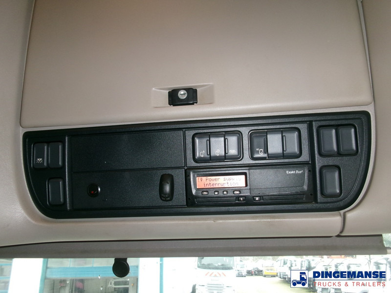 Tracteur routier DAF XF 106 6x2 RHD Euro 6 + Hydraulics: photos 15 Tracteur routier DAF XF 106 6x2 RHD Euro 6 + Hydraulics: photos 15