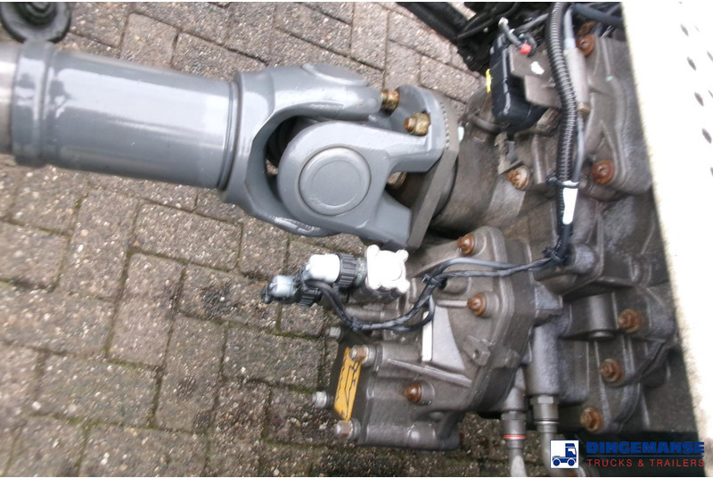 Tracteur routier Mercedes-Benz Actros 1843 4x2 Euro 6 / ADR + PTO: photos 7 Tracteur routier Mercedes-Benz Actros 1843 4x2 Euro 6 / ADR + PTO: photos 7