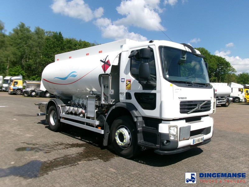 Volvo FE 260 4x2 dxi fuel tank 13.3 m3 / 4 comp / ADR 21-06-2024 - Camion citerne: photos 2 Volvo FE 260 4x2 dxi fuel tank 13.3 m3 / 4 comp / ADR 21-06-2024 - Camion citerne: photos 2