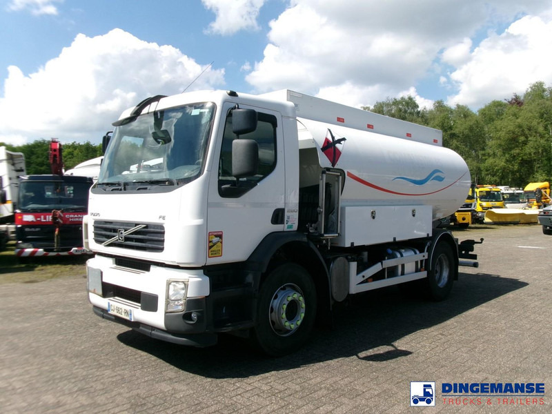 Volvo FE 260 4x2 dxi fuel tank 13.3 m3 / 4 comp / ADR 21-06-2024 - Camion citerne: photos 1 Volvo FE 260 4x2 dxi fuel tank 13.3 m3 / 4 comp / ADR 21-06-2024 - Camion citerne: photos 1