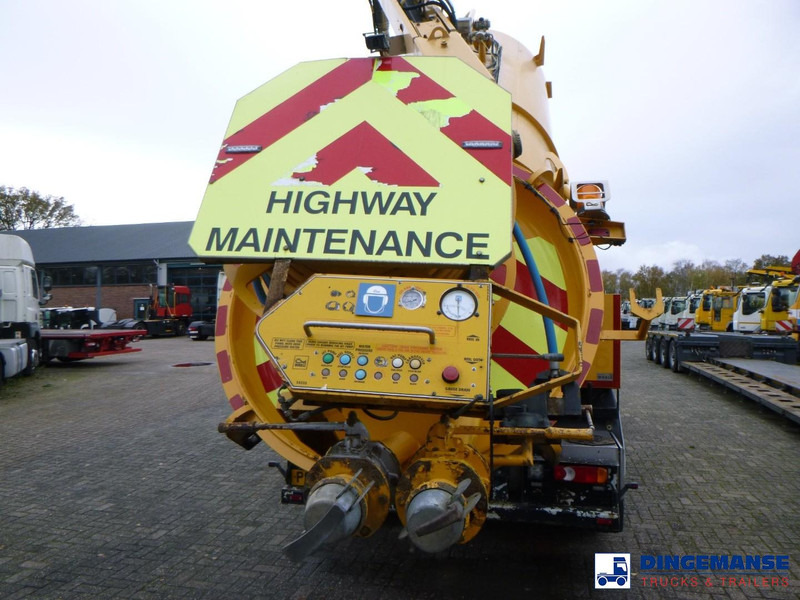 Volvo FL 4x2 Vacuum truck Whale 8.1 m3 - Camion vidangeur: photos 5 Volvo FL 4x2 Vacuum truck Whale 8.1 m3 - Camion vidangeur: photos 5