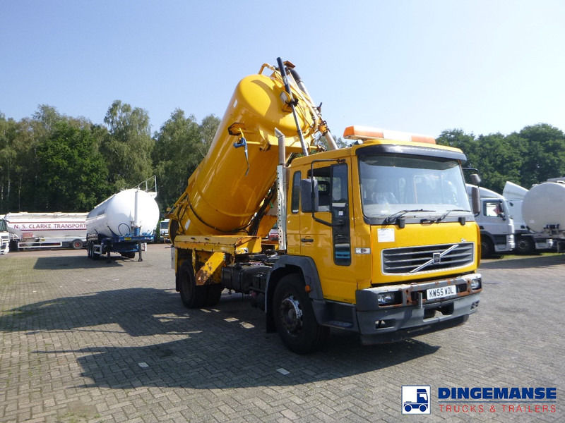Volvo FL6 4x2 RHD Whale vacuum tank 8 m3 - Camion vidangeur: photos 2 Volvo FL6 4x2 RHD Whale vacuum tank 8 m3 - Camion vidangeur: photos 2
