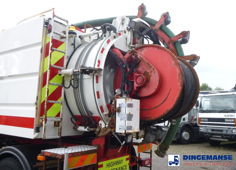 Volvo FM 9 6X4 RHD Eurovac 1200 vacuum tank (tipping) - Camion vidangeur: photos 5 Volvo FM 9 6X4 RHD Eurovac 1200 vacuum tank (tipping) - Camion vidangeur: photos 5
