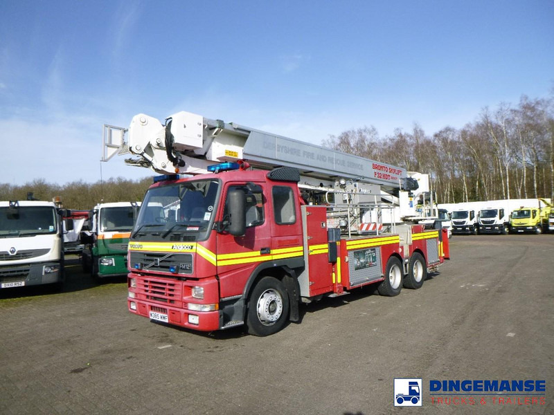 Volvo FM12 6x4 RHD Bronto Skylift F32HDT Angloco fire truck - Camion de pompier: photos 1 Volvo FM12 6x4 RHD Bronto Skylift F32HDT Angloco fire truck - Camion de pompier: photos 1