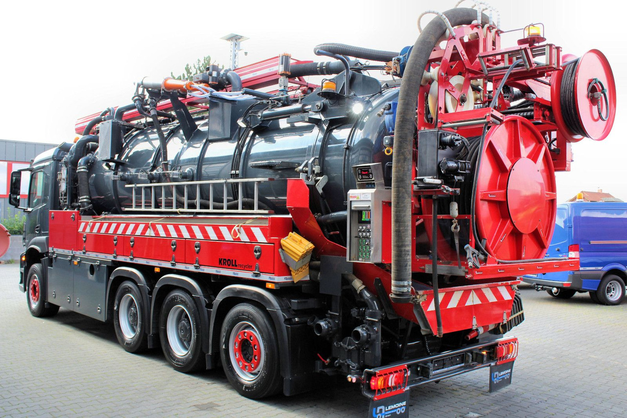 Mercedes-Benz AROCS 3246 8x4 Kroll 16m³ WRG Winterheizung -15C - Camion vidangeur: photos 3 Mercedes-Benz AROCS 3246 8x4 Kroll 16m³ WRG Winterheizung -15C - Camion vidangeur: photos 3