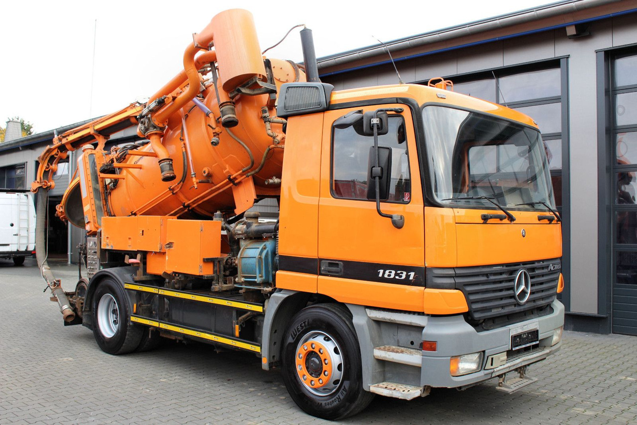 Mercedes-Benz Actros 1831 4x2 Hellmers 6,5m³ V2A INOX Kipper - Camion vidangeur: photos 1 Mercedes-Benz Actros 1831 4x2 Hellmers 6,5m³ V2A INOX Kipper - Camion vidangeur: photos 1