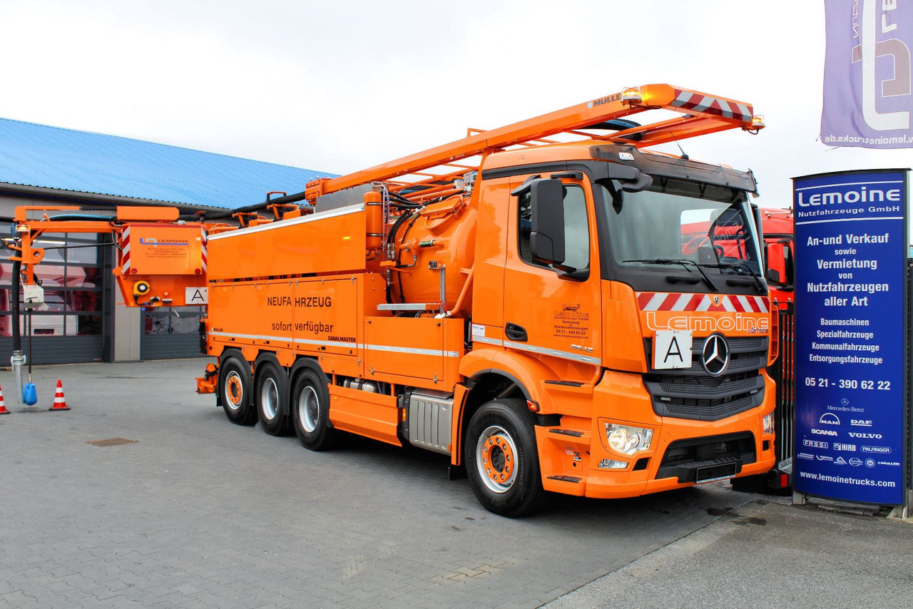 Mercedes-Benz Arocs Müller Canalmaster F 160 EWA WRG - Camion vidangeur: photos 1 Mercedes-Benz Arocs Müller Canalmaster F 160 EWA WRG - Camion vidangeur: photos 1