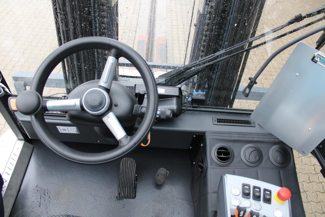 Carer A80-900X - Chariot élévateur électrique: photos 4 Carer A80-900X - Chariot élévateur électrique: photos 4