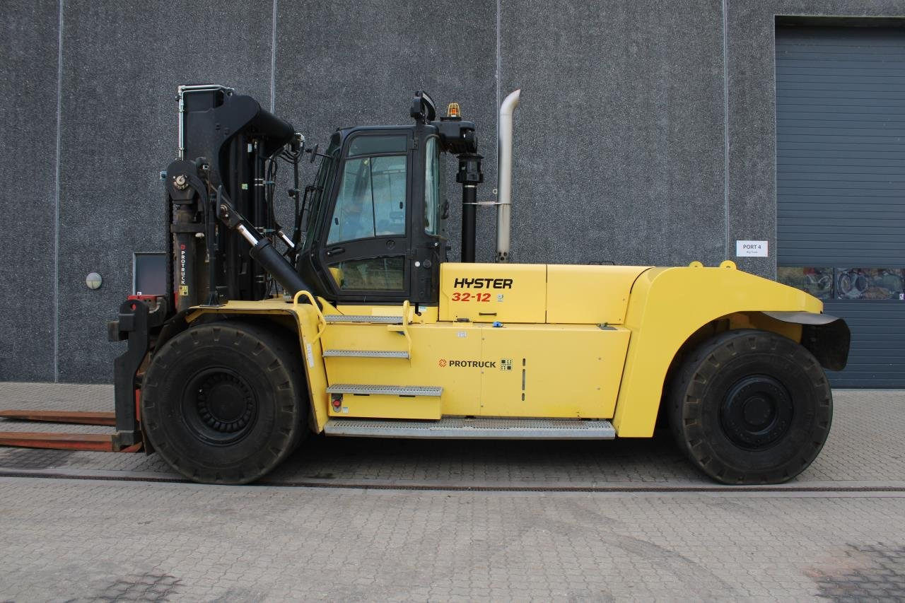 Hyster H32.00XM-12 - Chariot élévateur diesel: photos 1 Hyster H32.00XM-12 - Chariot élévateur diesel: photos 1