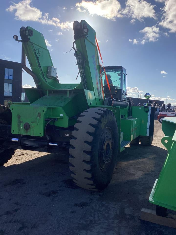 Hyster RS46-41L CH - Reach stacker: photos 4 Hyster RS46-41L CH - Reach stacker: photos 4