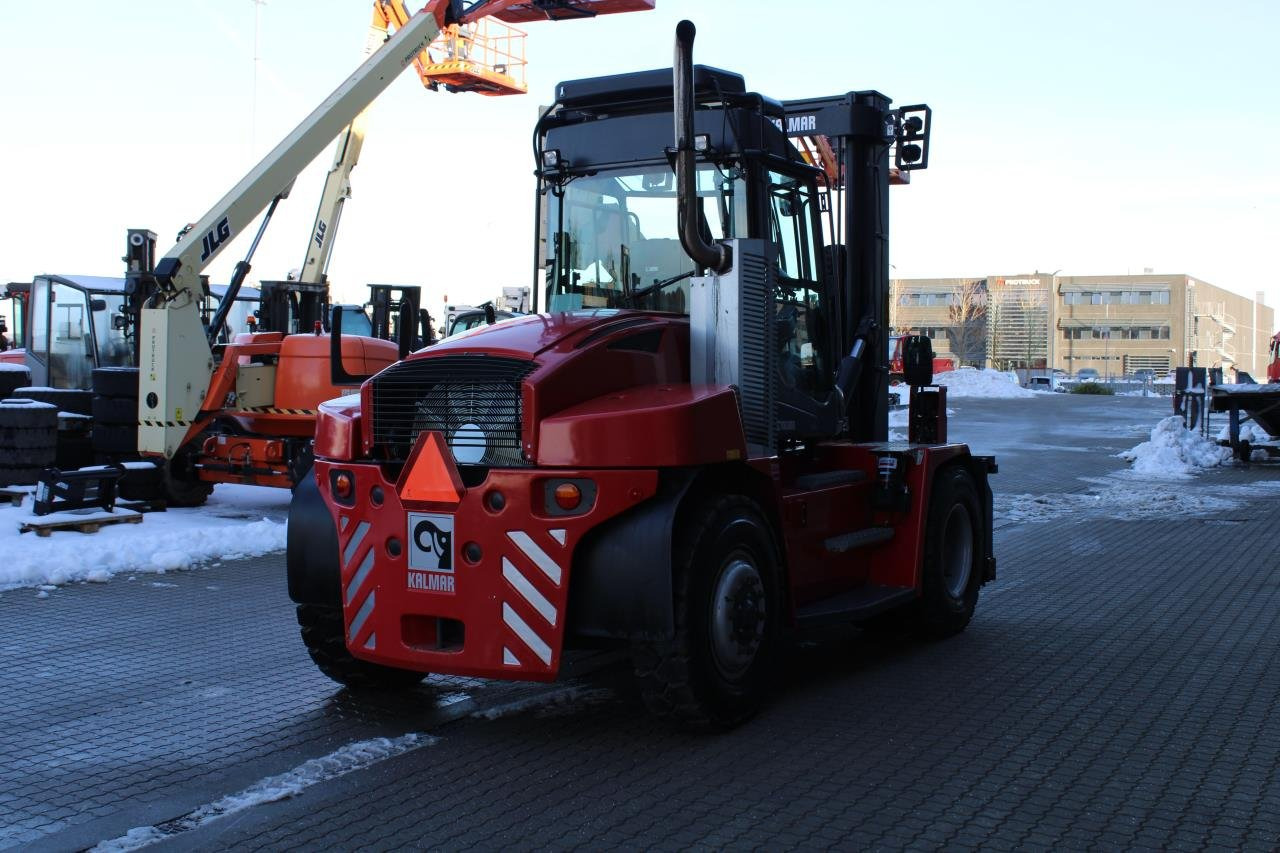 Kalmar DCG90-6 - Chariot élévateur diesel: photos 3 Kalmar DCG90-6 - Chariot élévateur diesel: photos 3