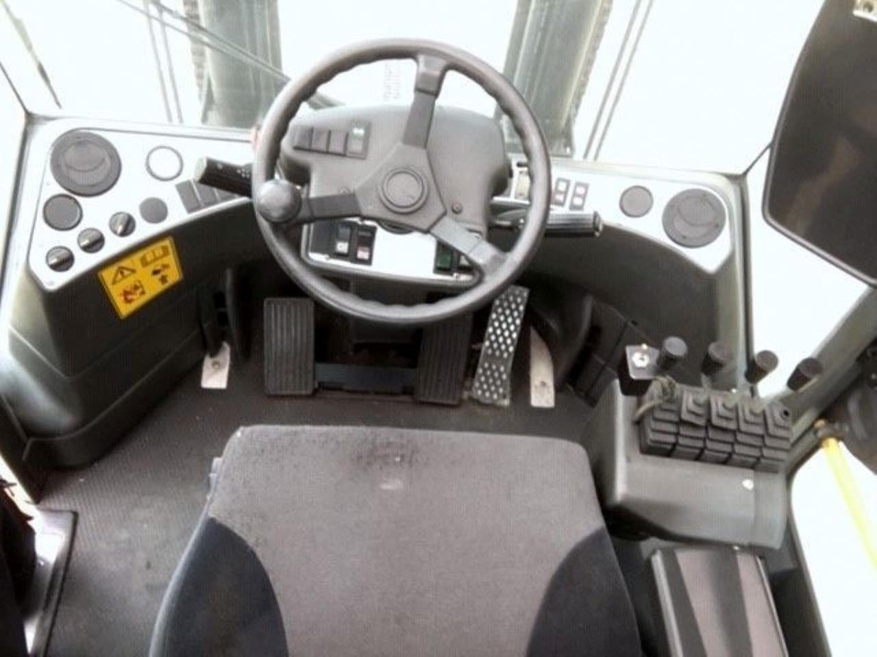 Kalmar ECD80-6 - Chariot élévateur électrique: photos 4 Kalmar ECD80-6 - Chariot élévateur électrique: photos 4