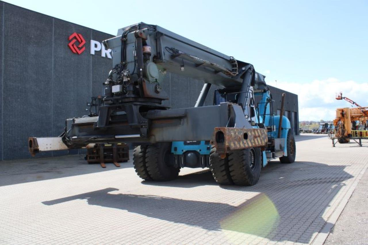 SMV SC45-31 TB5 - Reach stacker: photos 2 SMV SC45-31 TB5 - Reach stacker: photos 2