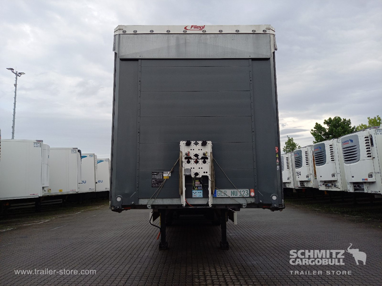 FLIEGL Auflieger Curtainsider Coil - Semi-remorque rideaux coulissants: photos 3 FLIEGL Auflieger Curtainsider Coil - Semi-remorque rideaux coulissants: photos 3