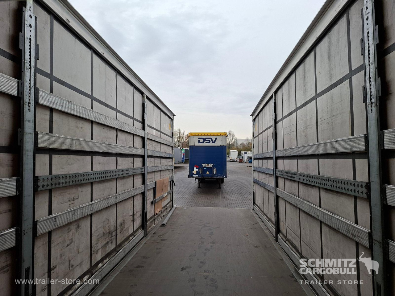 SCHMITZ Auflieger Curtainsider Mega - Semi-remorque rideaux coulissants: photos 4 SCHMITZ Auflieger Curtainsider Mega - Semi-remorque rideaux coulissants: photos 4