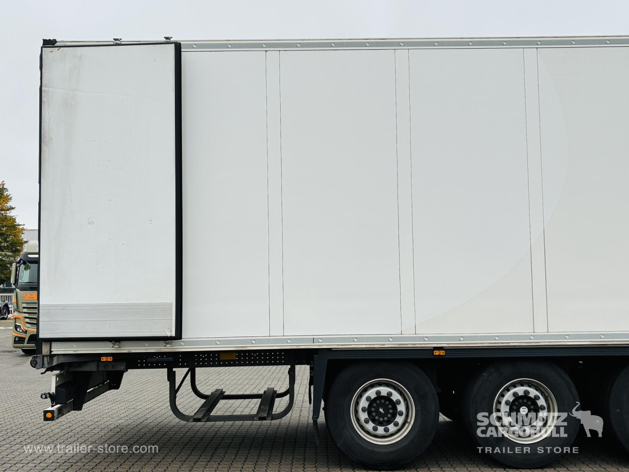 SCHMITZ Auflieger Tiefkühler Standard Double deck - Semi-remorque isothermique: photos 2 SCHMITZ Auflieger Tiefkühler Standard Double deck - Semi-remorque isothermique: photos 2
