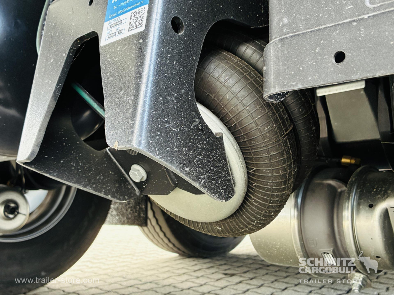 Semi-remorque isothermique neuf SCHMITZ Auflieger Tiefkühler Standard Double deck: photos 12 Semi-remorque isothermique neuf SCHMITZ Auflieger Tiefkühler Standard Double deck: photos 12