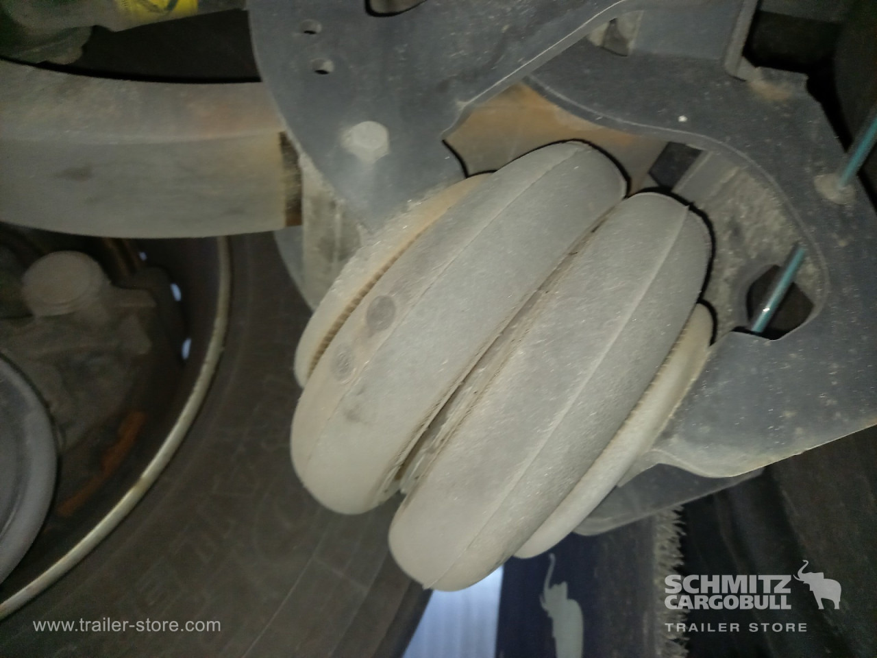 SCHMITZ Auflieger Tiefkühler Standard Double deck - Semi-remorque isothermique: photos 4 SCHMITZ Auflieger Tiefkühler Standard Double deck - Semi-remorque isothermique: photos 4
