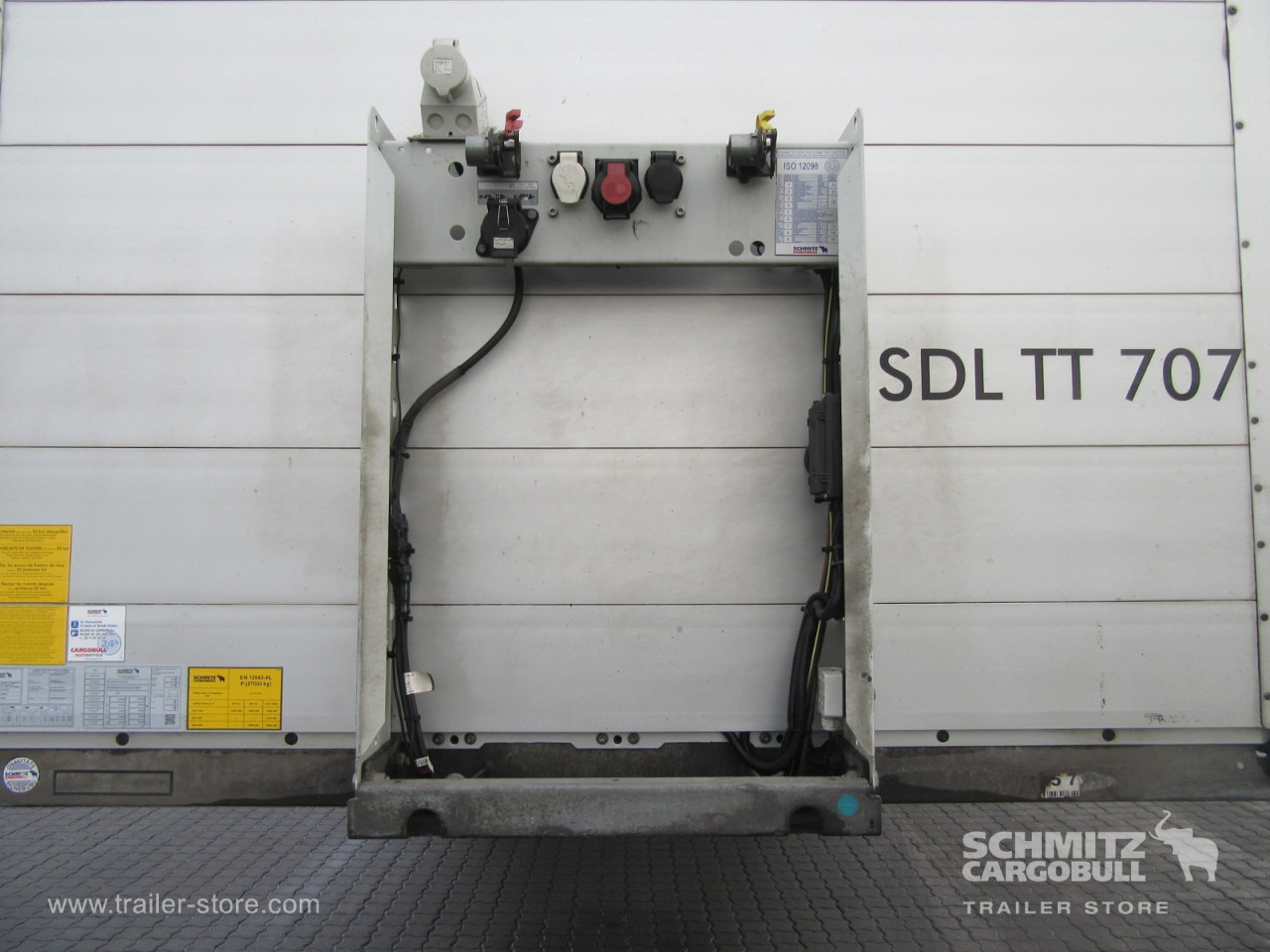 SCHMITZ Auflieger Trockenfrachtkoffer Standard Taillift - Semi-remorque fourgon: photos 5 SCHMITZ Auflieger Trockenfrachtkoffer Standard Taillift - Semi-remorque fourgon: photos 5