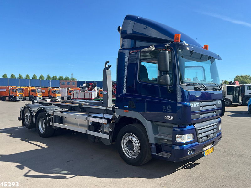 DAF FAN 85 CF 410 VDL 21 Ton haakarmsysteem - Camion ampliroll: photos 5 DAF FAN 85 CF 410 VDL 21 Ton haakarmsysteem - Camion ampliroll: photos 5