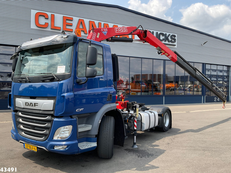 DAF FT CF 370 Euro 6 Fassi 15 Tonmeter laadkraan - Camion grue: photos 1 DAF FT CF 370 Euro 6 Fassi 15 Tonmeter laadkraan - Camion grue: photos 1