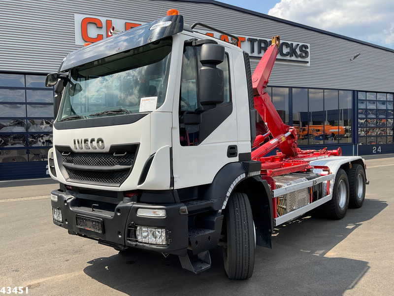 Iveco AD260T 6x4 Euro 6 AJK 20 haakarmsysteem - Camion ampliroll: photos 1 Iveco AD260T 6x4 Euro 6 AJK 20 haakarmsysteem - Camion ampliroll: photos 1