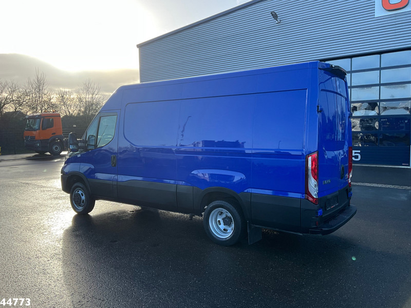 Iveco Daily 35C18 RIONED hogedrukwater installatie - Camion vidangeur: photos 3 Iveco Daily 35C18 RIONED hogedrukwater installatie - Camion vidangeur: photos 3