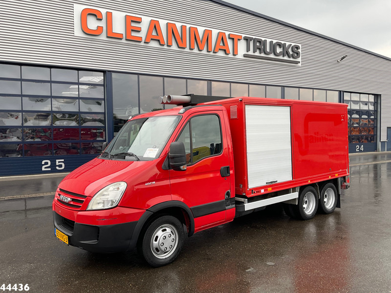 Iveco Daily 40C18 + Veldhuizen oplegger ROM Hogedrukinstallatie - Camion vidangeur: photos 2 Iveco Daily 40C18 + Veldhuizen oplegger ROM Hogedrukinstallatie - Camion vidangeur: photos 2
