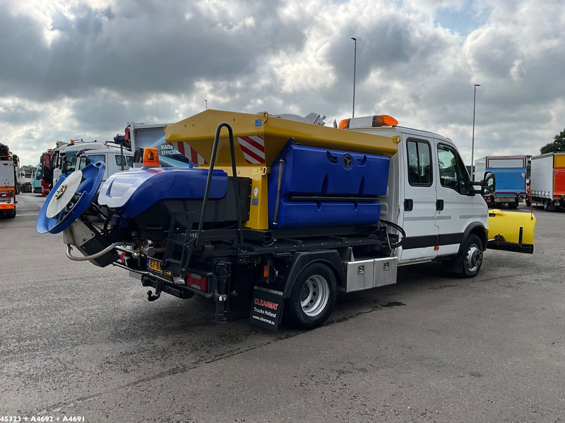 Iveco Daily 70C17 Nido zoutstrooier - Engin de déneigement: photos 4 Iveco Daily 70C17 Nido zoutstrooier - Engin de déneigement: photos 4